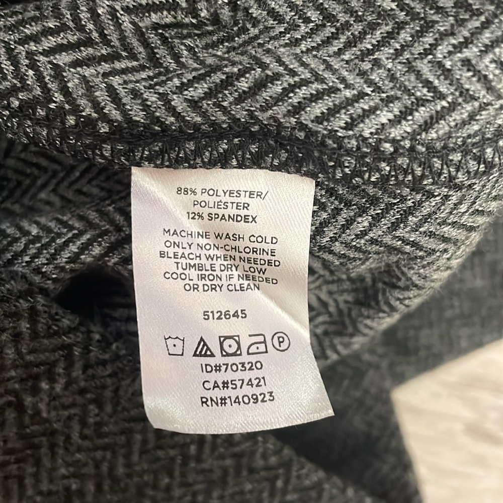 LOFT Outlet Lounge Gray & Black Herringbone Print Jogger Style Leggings Size S - Picture 10 of 10